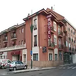 Alfageme Hotel
