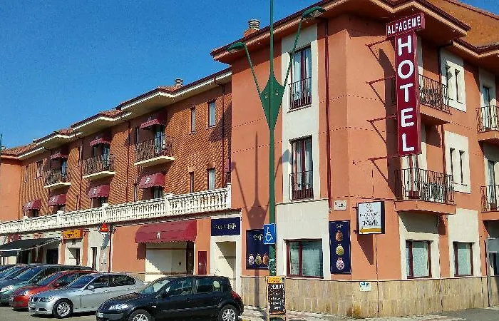 알파게메 호텔 2*